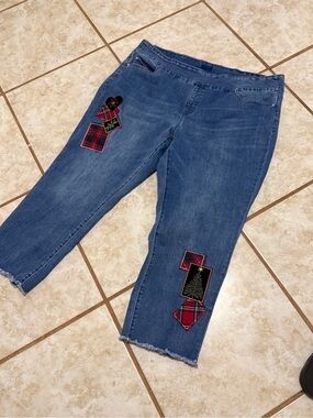Coldwater Creek Blue Cropped Jeans with Festive Plaid & Tree Patches